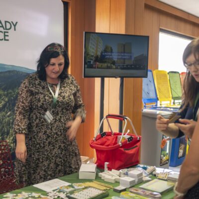 vystavovatele╠ü 29