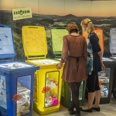 vystavovatele╠ü 41